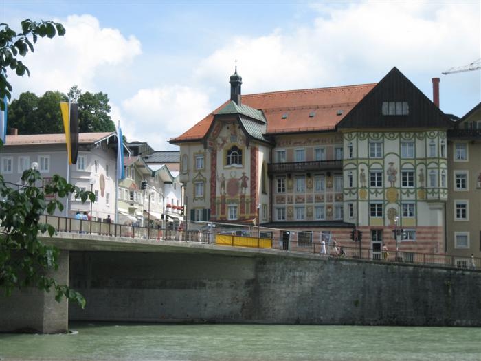 Bad T&ouml;lz bridge over the Isar