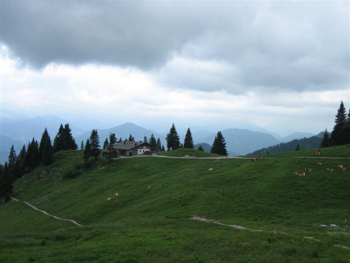 Looking towards the T&ouml;lzer H&uuml;tte...