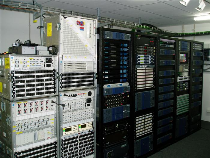 Bays in position. All nice & neat without the wiring that makes is work